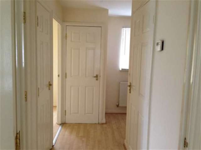  Image of 2 bedroom Flat to rent in Church Place Bloxwich Walsall WS3 at Walsall, WS3 3HQ