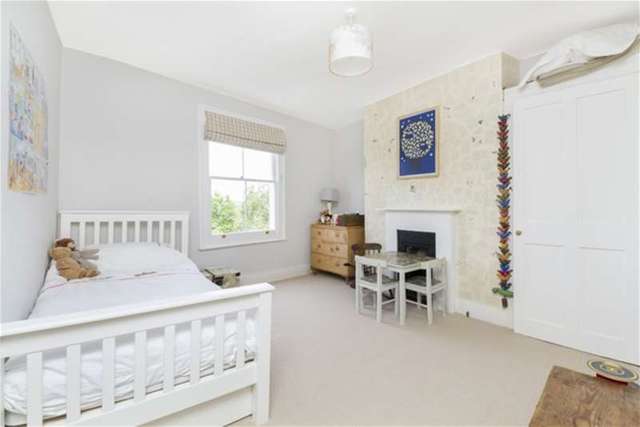  Image of 5 bedroom Terraced house for sale in Park Hall Road London SE21 at Dulwich, SE21 8EH
