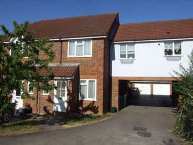 Image of 2 bedroom End of Terrace to rent in Park Lane Binfield Bracknell RG42 at Temple Park Binfield Binfield, RG42 4UL
