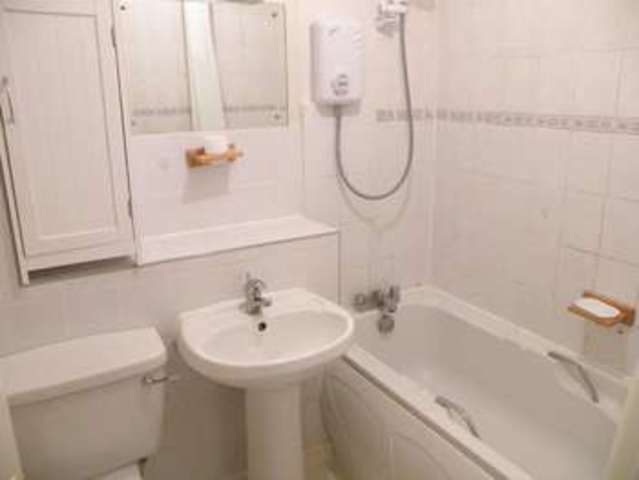  Image of 2 bedroom End of Terrace to rent in Park Lane Binfield Bracknell RG42 at Temple Park Binfield Binfield, RG42 4UL