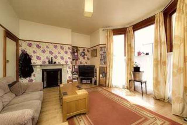  Image of 2 bedroom Flat for sale in Park Road Bognor Regis PO21 at Park Road  Bognor Regis, PO21 2PX