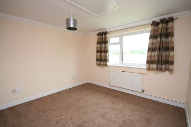  Image of 2 bedroom Flat to rent in Vine Way Brentwood CM14 at Vine Way  Brentwood, CM14 4UR