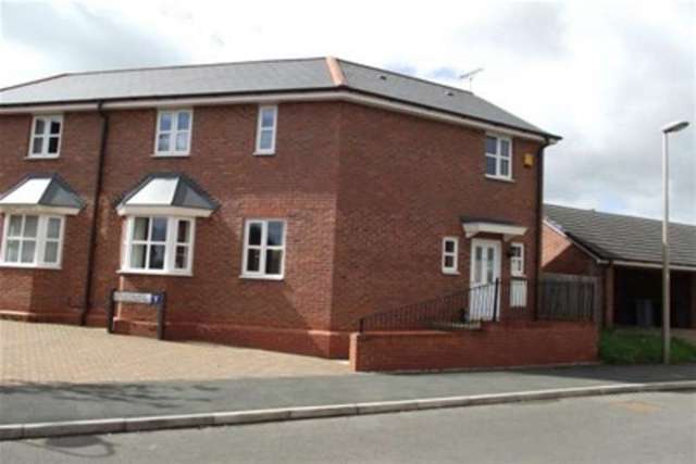  Image of 3 bedroom Semi-Detached house to rent in Parklands Drive Weston Crewe CW2 at Crewe, CW2 5FH