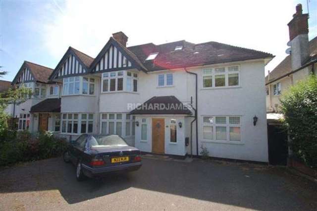  Image of 6 bedroom Semi-Detached house to rent in Parkside London NW7 at Mill Hill, NW7 2LJ