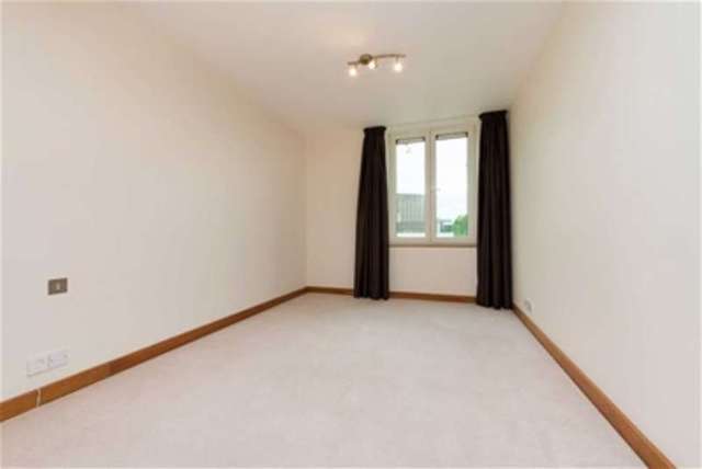  Image of 2 bedroom Flat to rent in St. Johns Wood Road London NW8 at London, NW8 7HB