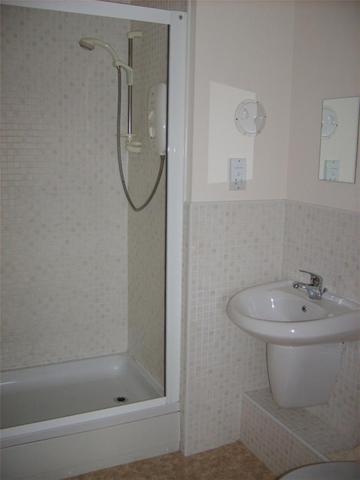  Image of 3 bedroom Flat to rent in Pleasance Street Glasgow G43 at Shawlands Glasgow Glasgow, G43 1SW