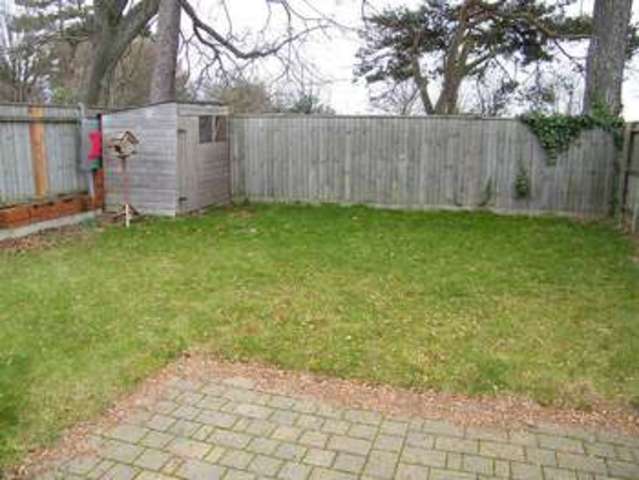  Image of 4 bedroom Detached house to rent in Leaphill Road Boscombe Bournemouth BH7 at Bournemouth, BH7 6LU