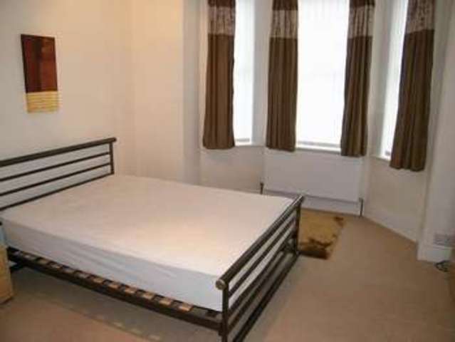  Image of 4 bedroom Detached house to rent in Leaphill Road Boscombe Bournemouth BH7 at Bournemouth, BH7 6LU
