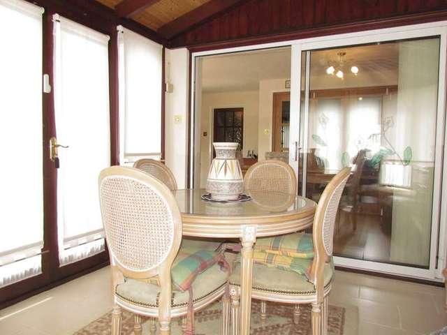  Image of 4 bedroom Detached house for sale in Pond End Road Sonning Common Reading RG4 at Sonning Common  Reading, RG4 9SA