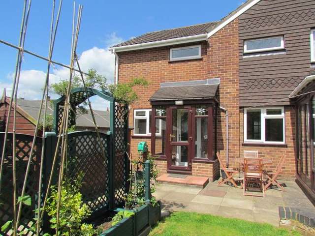  Image of 4 bedroom Detached house for sale in Pond End Road Sonning Common Reading RG4 at Sonning Common  Reading, RG4 9SA
