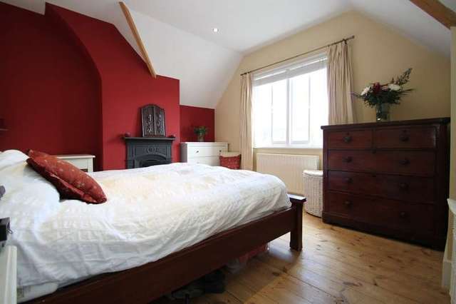  Image of 2 bedroom Terraced house for sale in Portland Road Kingston upon Thames KT1 at Kingston Upon Thames Surrey, KT1 2SH
