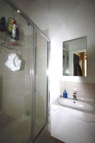  Image of 2 bedroom Flat to rent in Primrose Gardens London NW3 at London NW3 4UL Camden, NW3 4UL
