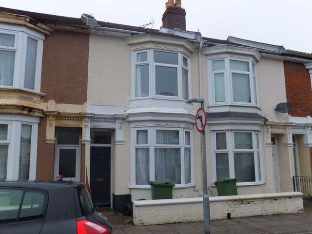  Image of 5 bedroom Terraced house to rent in Prince Albert Road Southsea PO4 at Southsea Hampshire, PO4 9HT