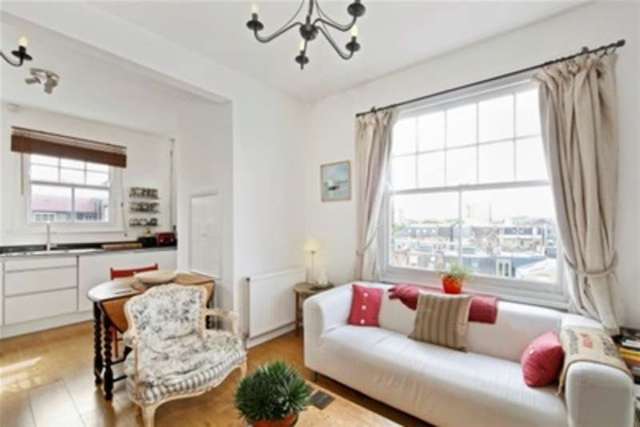  Image of 2 bedroom Property to rent in Prince of Wales Drive London SW11 at London, SW11 4HR