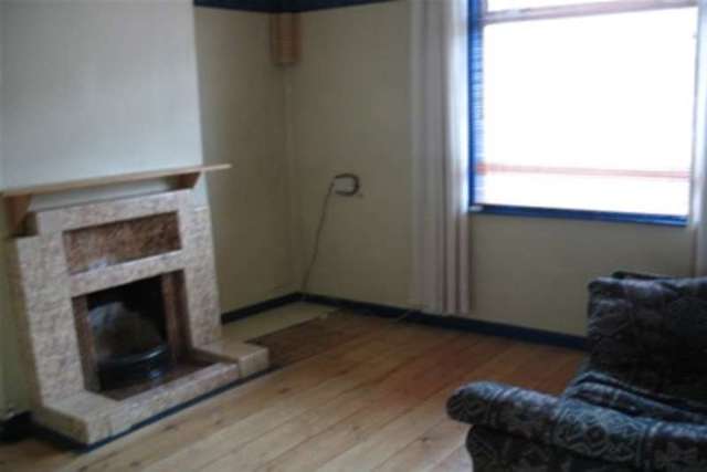  Image of 2 bedroom Semi-Detached house to rent in Priory Road Southampton SO17 at Southampton, SO17 2HS
