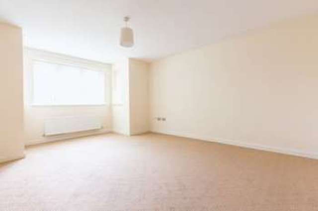  Image of 3 bedroom Flat to rent in Green Lane Standish Wigan WN6 at Green Lane Standish Wigan, WN6 0TU