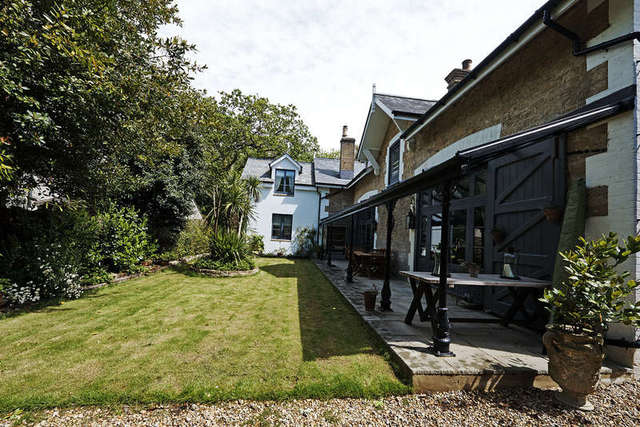  Image of 4 bedroom Detached house for sale in Quarr Road Binstead Ryde PO33 at Ryde Ryde Isle Of Wight, PO33 4EL