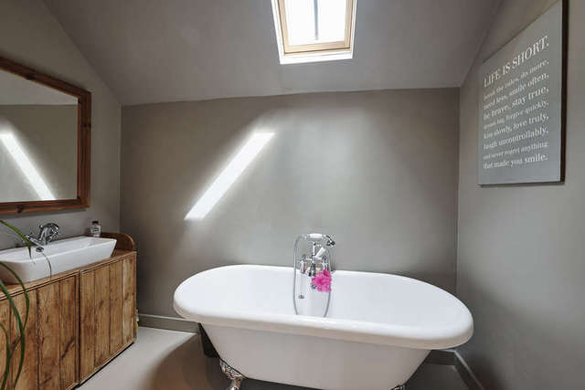  Image of 4 bedroom Detached house for sale in Quarr Road Binstead Ryde PO33 at Ryde Ryde Isle Of Wight, PO33 4EL
