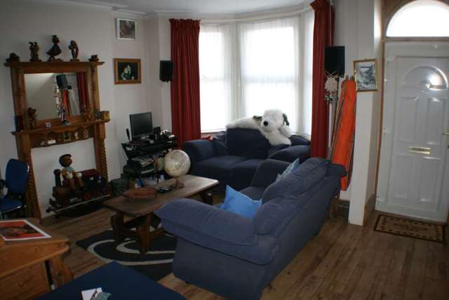  Image of 6 bedroom Terraced house for sale in Queens Gardens Broadstairs CT10 at Queens Gardens  Broadstairs, CT10 1QE