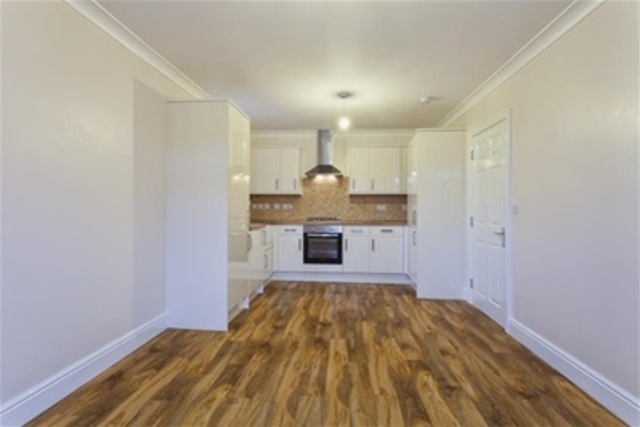  Image of 2 bedroom Flat to rent in Wensley Road Reading RG1 at Reading, RG1 6DJ
