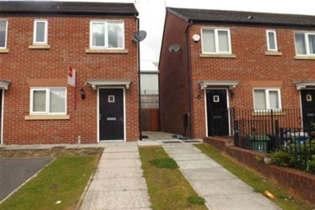  Image of 2 bedroom Detached house to rent in Railway Street Atherton Manchester M46 at Manchester, M46 0HG