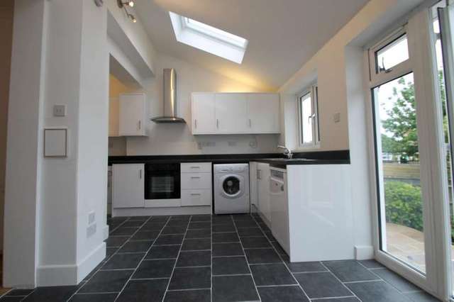  Image of 3 bedroom Detached house to rent in Ranfurly Road Sutton SM1 at Sutton, SM1 3JB