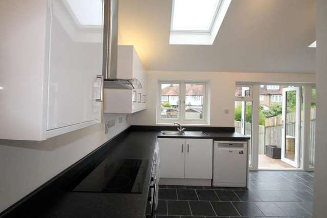  Image of 3 bedroom Detached house to rent in Ranfurly Road Sutton SM1 at Sutton, SM1 3JB