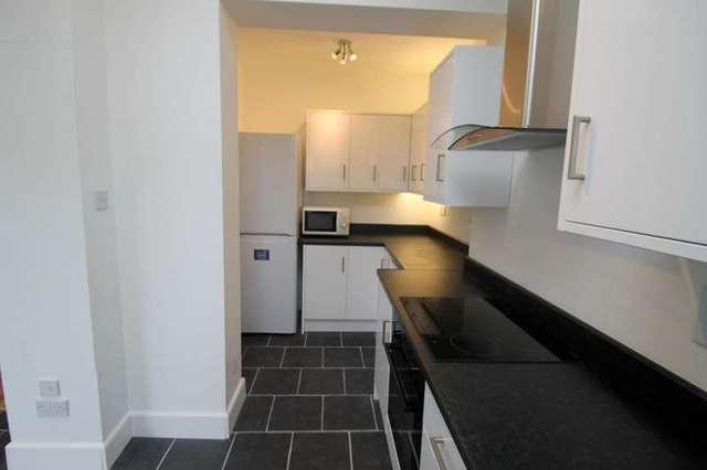  Image of 3 bedroom Detached house to rent in Ranfurly Road Sutton SM1 at Sutton, SM1 3JB