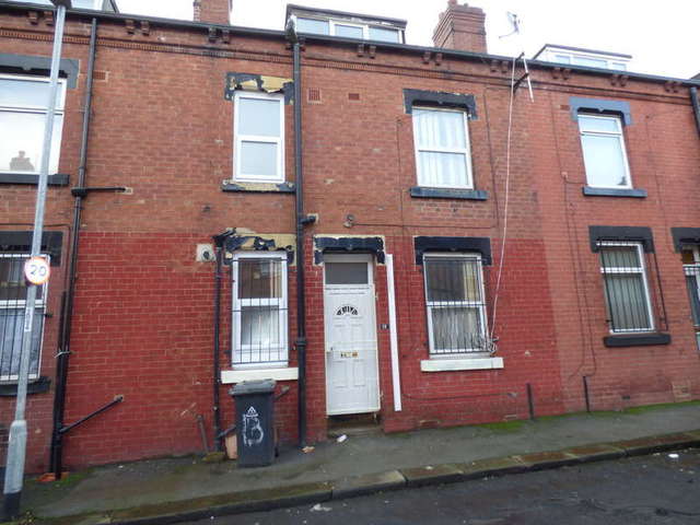  Image of 2 bedroom Terraced house to rent in Recreation Terrace Leeds LS11 at Holbeck Leeds West Yorkshire, LS11 0AW