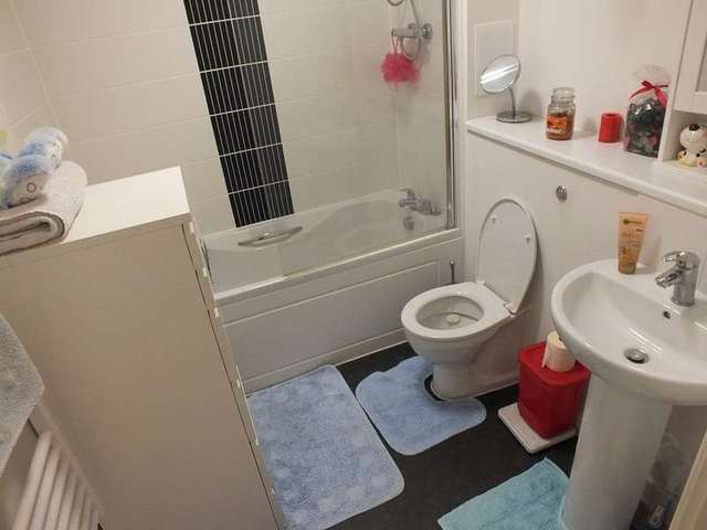  Image of 1 bedroom Flat to rent in Deveron Drive Tilehurst Reading RG30 at Deveron Drive Reading, Tilehurst Berkshire, RG30 4ET
