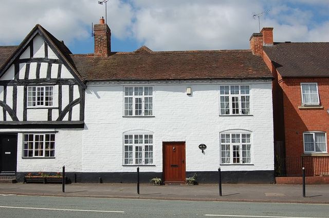 Image of 2 bedroom Property for sale in Red Lion Street Alvechurch Birmingham B48 at 5 Red Lion Street Alvechurch Birmingham, B48 7LG