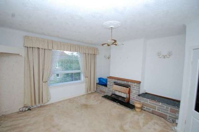  Image of 2 bedroom Flat for sale in Redpath Drive Glasgow G52 at Redpath Drive  Cardonald, G52 2HE