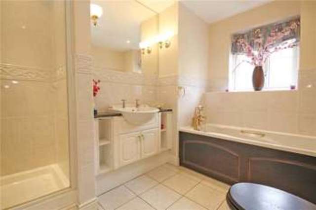  Image of 6 bedroom Detached house for sale in Redwing Gardens West Byfleet KT14 at West Byfleet Surrey West Byfleet, KT14 6QJ