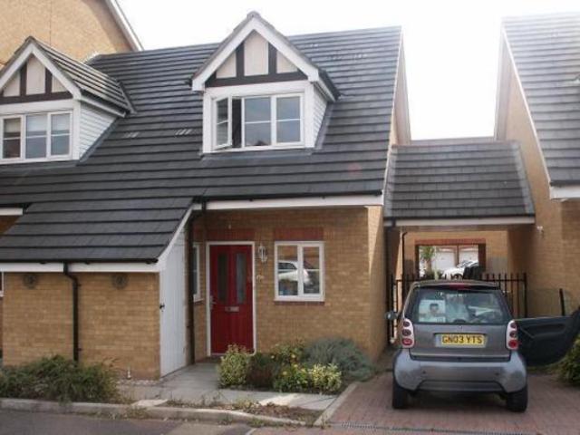  Image of 2 bedroom Terraced house to rent in Redwood Grove Bedford MK42 at Bedford  Bedford, MK42 9NW