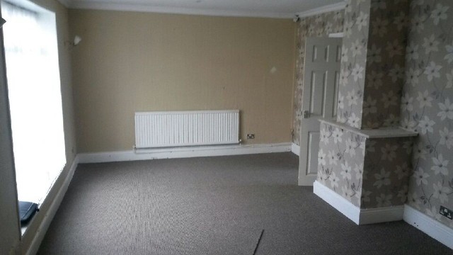  Image of 3 bedroom Semi-Detached house to rent in Rhossilli Avenue Rumney Cardiff CF3 at Rumney  Cardiff, CF3 3NH