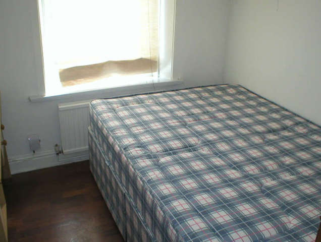  Image of 6 bedroom Terraced house to rent in Richard Street Cathays Cardiff CF24 at Richards Street  Cardiff, CF24 4DA