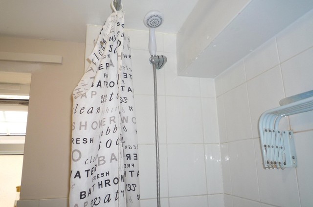 Image of 2 bedroom Flat to rent in Stubbington Avenue Portsmouth PO2 at Stubbington Avenue  Portsmouth, PO2 0JG