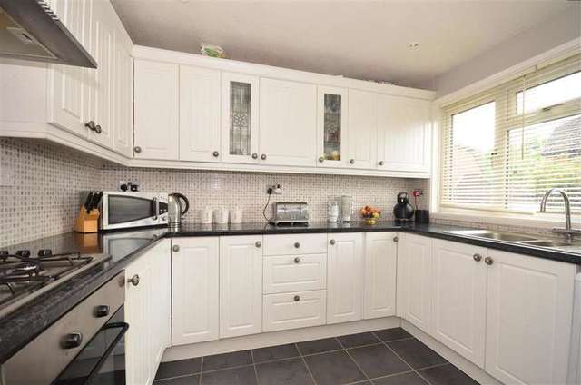  Image of 3 bedroom Terraced house for sale in Richmond Green Beddington Croydon CR0 at Beddington Surrey Croydon, CR0 4SA