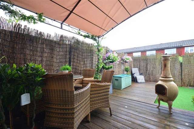  Image of 3 bedroom Terraced house for sale in Richmond Green Beddington Croydon CR0 at Beddington Surrey Croydon, CR0 4SA