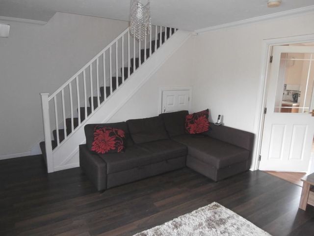  Image of 3 bedroom Flat to rent in Riverside Court Linlithgow Bridge Linlithgow EH49 at Linlithgow West Lothian West Lothian, EH49 7TJ