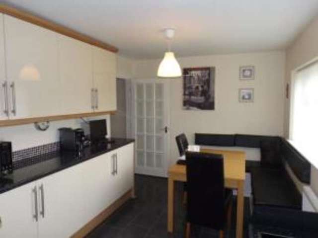  Image of 3 bedroom Bungalow for sale in Rolaine Close Mansfield Woodhouse Mansfield NG19 at Mansfield Woodhouse Mansfield Mansfield Woodhouse, NG19 8JQ