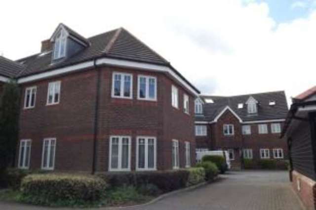  Image of 2 bedroom Flat for sale in Rosemead Gardens Crawley RH10 at Crawley West Sussex Three Bridges, RH10 6TY