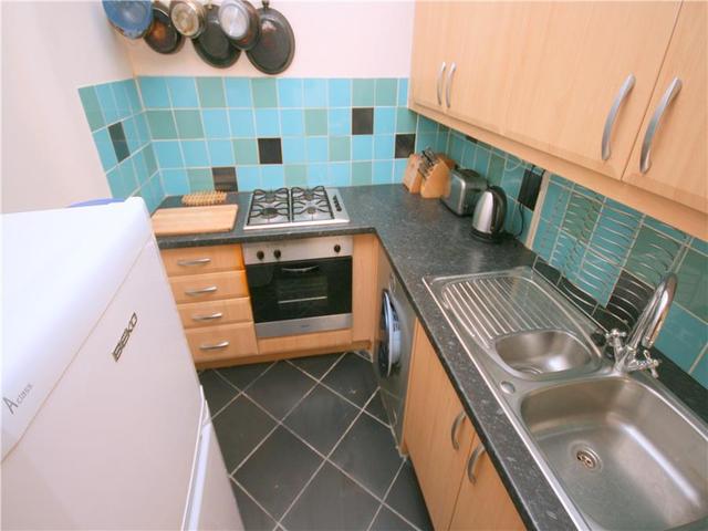  Image of 1 bedroom Flat to rent in Rossie Place Edinburgh EH7 at Easter Road Edinburgh Edinburgh, EH7 5SD
