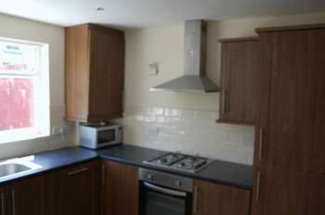  Image of 4 bedroom Property to rent in Rosslyn Street Aigburth Liverpool L17 at Rosslyn street Aigburth Liverpool, L17 7DN