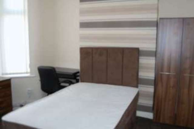  Image of 4 bedroom Property to rent in Rosslyn Street Aigburth Liverpool L17 at Rosslyn street Aigburth Liverpool, L17 7DN