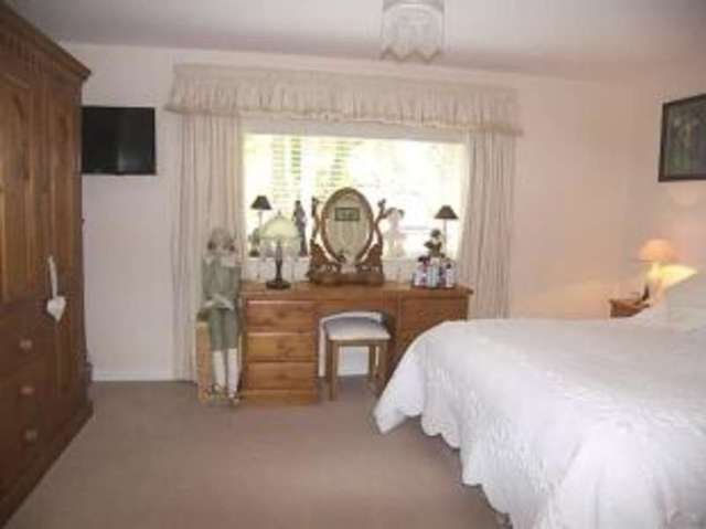  Image of 2 bedroom Terraced house for sale in Oaklands Avenue Rowland