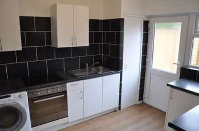  Image of 3 bedroom Terraced house to rent in Rudgewood Close Hartcliffe Bristol BS13 at Rudgewood Close  Bristol, BS13 0LP
