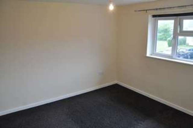  Image of 3 bedroom Terraced house to rent in Rudgewood Close Hartcliffe Bristol BS13 at Rudgewood Close  Bristol, BS13 0LP