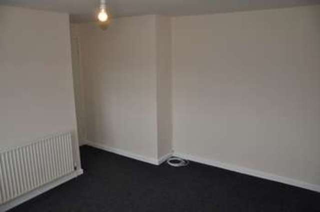  Image of 3 bedroom Terraced house to rent in Rudgewood Close Hartcliffe Bristol BS13 at Rudgewood Close  Bristol, BS13 0LP