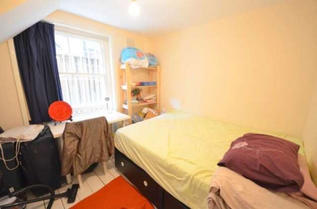  Image of 2 bedroom Maisonette to rent in Rufford Street London N1 at Rufford Street  Islington, N1 0AP